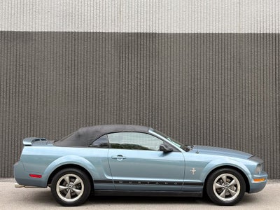 2006 Ford Mustang V6