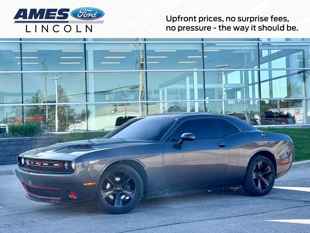 2015 Dodge Challenger SXT