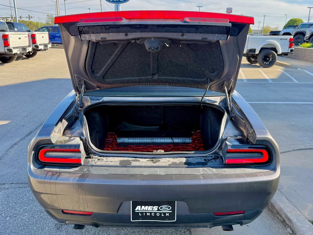 2015 Dodge Challenger SXT