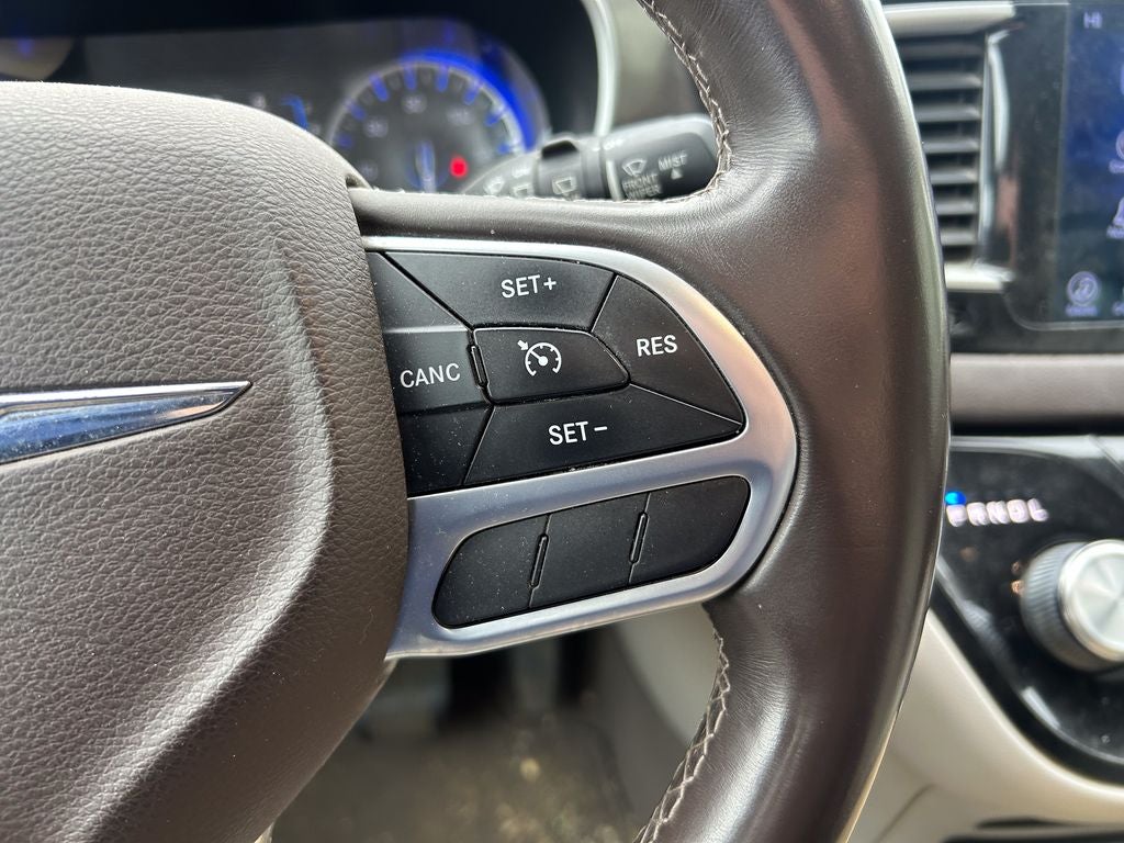 2017 Chrysler Pacifica Touring L