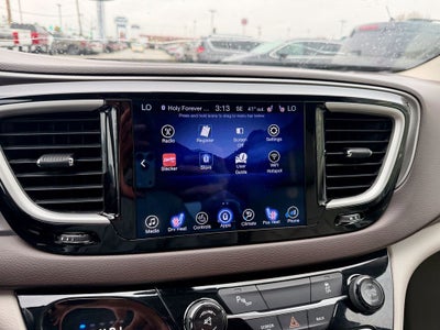 2017 Chrysler Pacifica Touring L