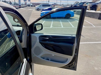 2014 Chrysler Town & Country Touring-L 30th Anniversary