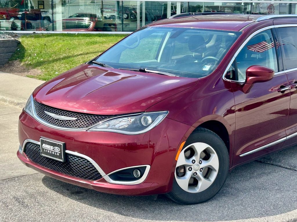 2017 Chrysler Pacifica Touring L Plus