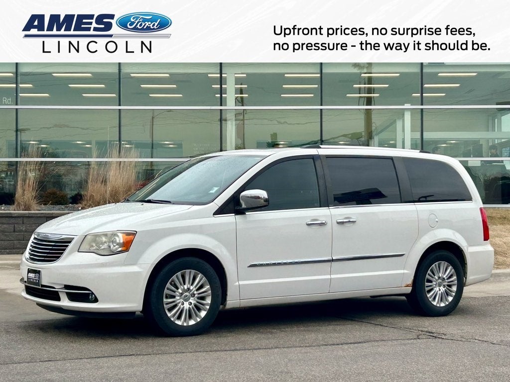 2012 Chrysler Town & Country Limited
