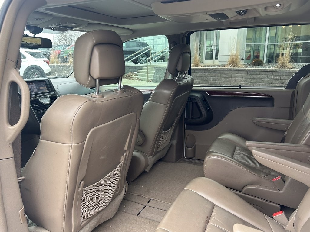 2012 Chrysler Town & Country Limited