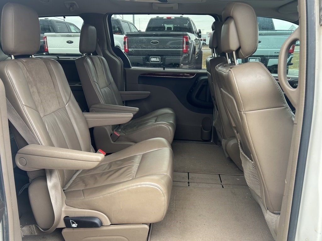 2012 Chrysler Town & Country Limited