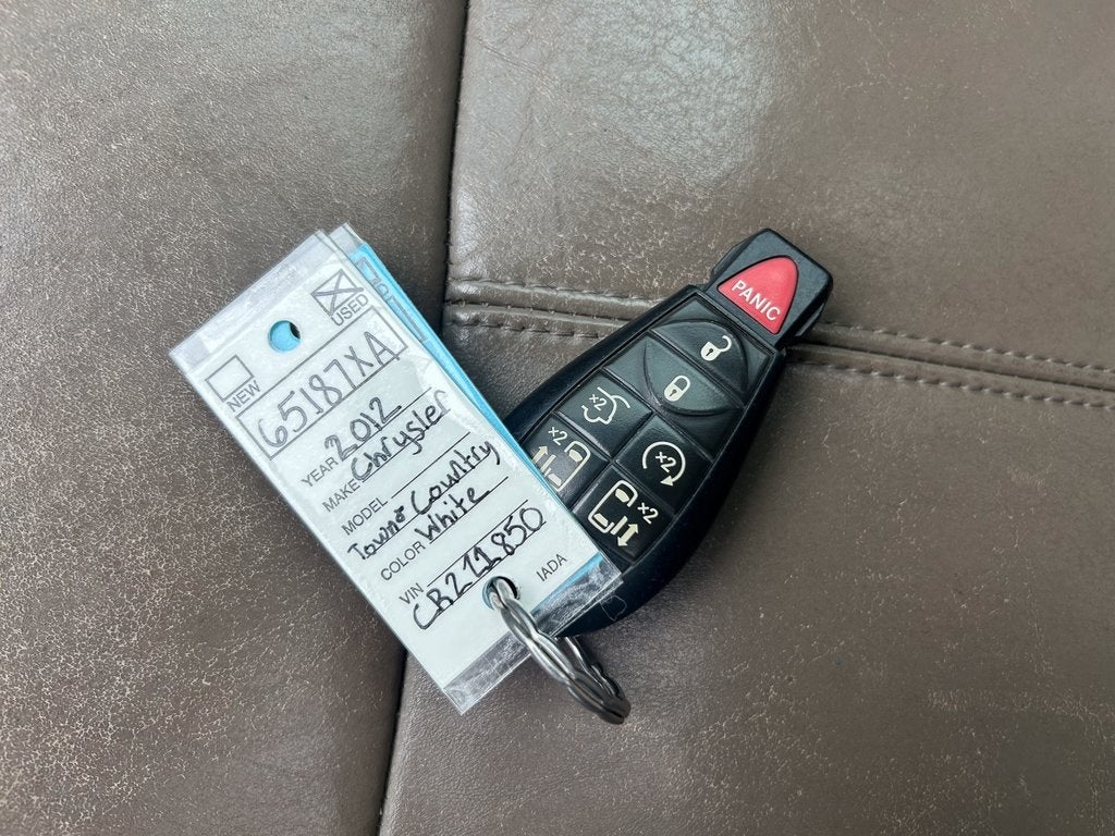 2012 Chrysler Town & Country Limited
