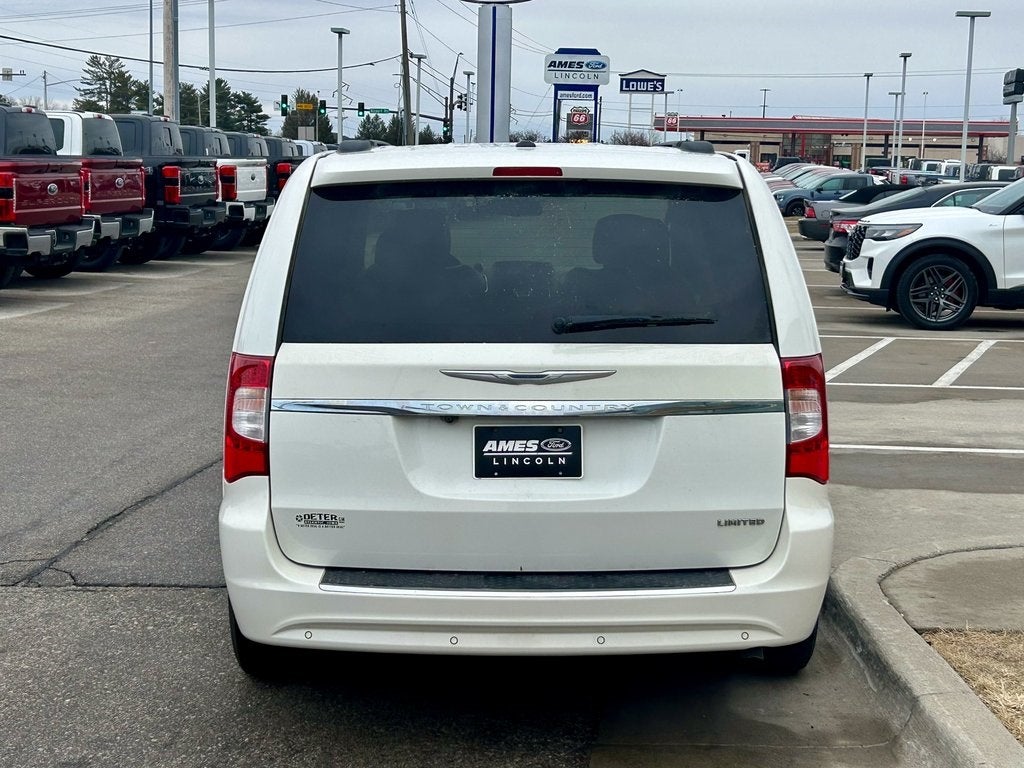 2012 Chrysler Town & Country Limited