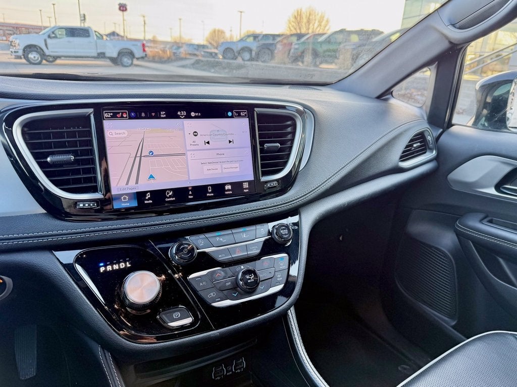 2025 Chrysler Pacifica Limited