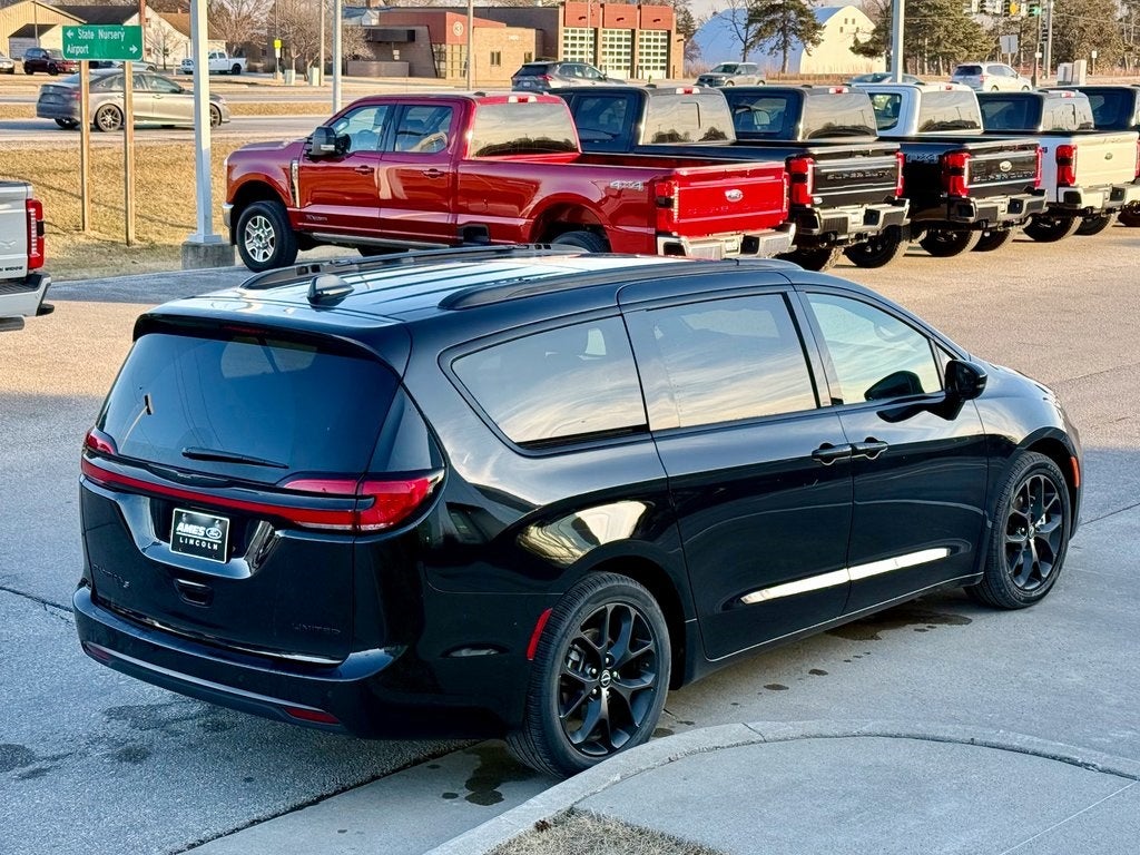 2025 Chrysler Pacifica Limited