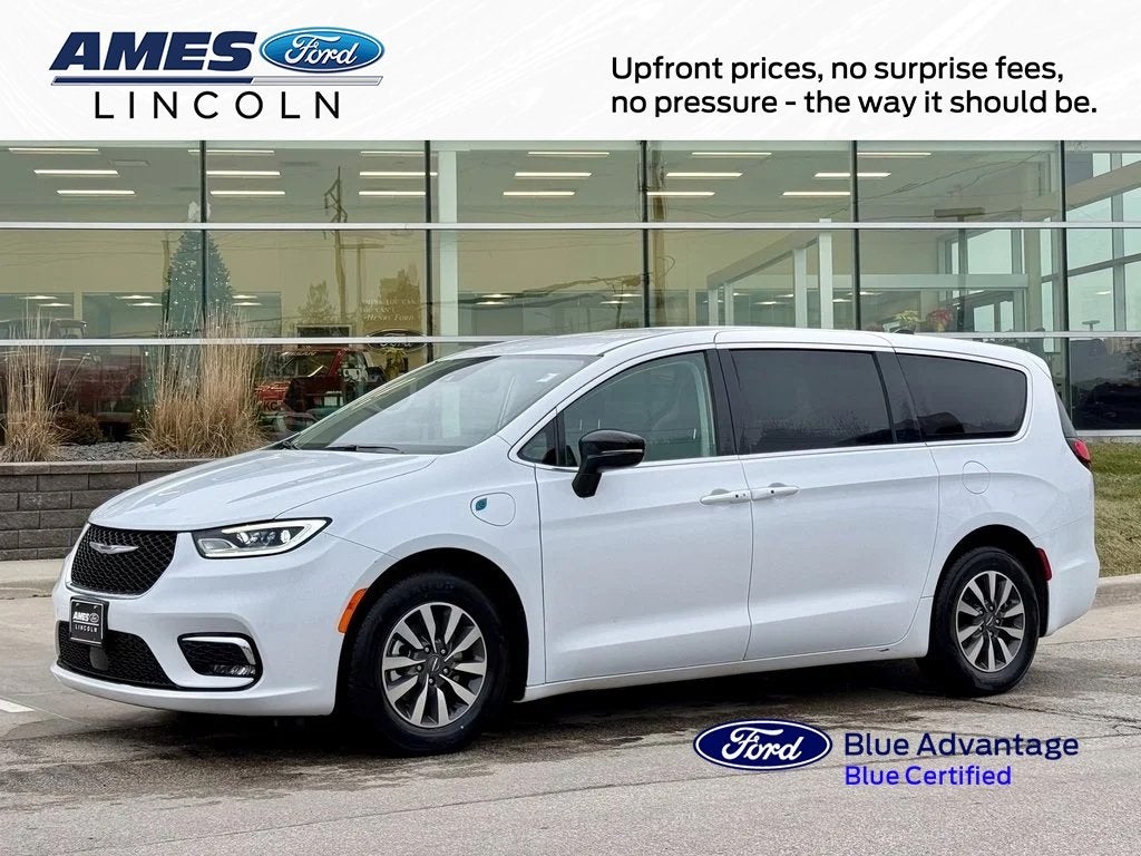 2024 Chrysler Pacifica Hybrid Select