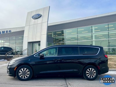 2024 Chrysler Pacifica Hybrid Select