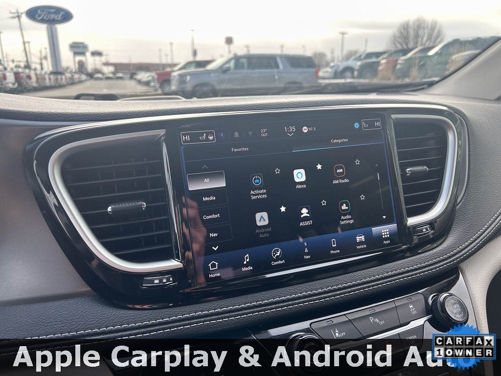 2024 Chrysler Pacifica Hybrid Select