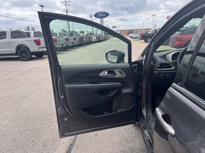 2022 Chrysler Pacifica Limited