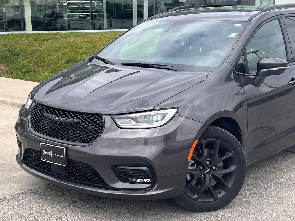 2022 Chrysler Pacifica Limited