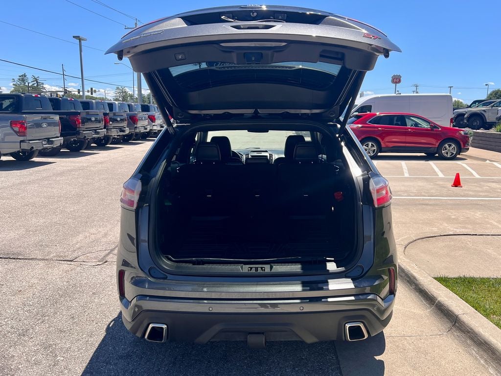 2020 Ford Edge ST