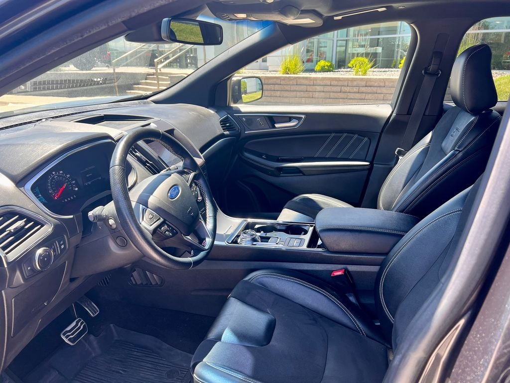 2020 Ford Edge ST