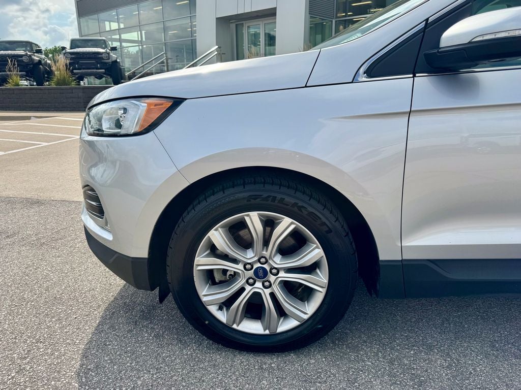 2019 Ford Edge Titanium