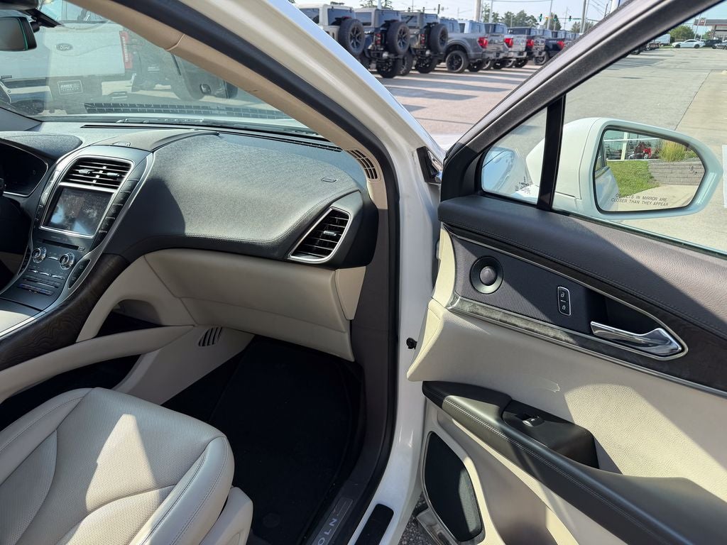 2020 Lincoln Nautilus Reserve