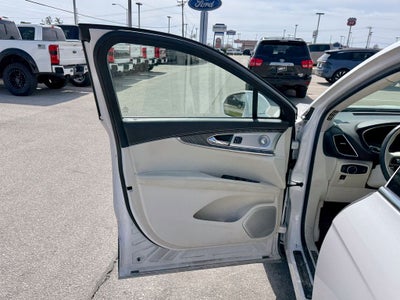 2019 Lincoln Nautilus Black Label