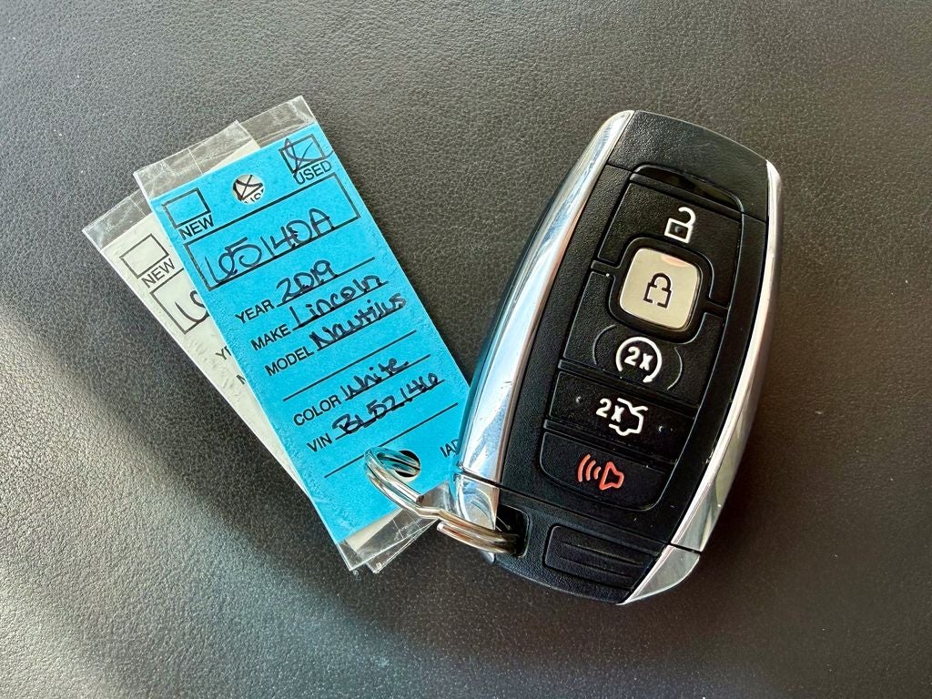 2019 Lincoln Nautilus Black Label