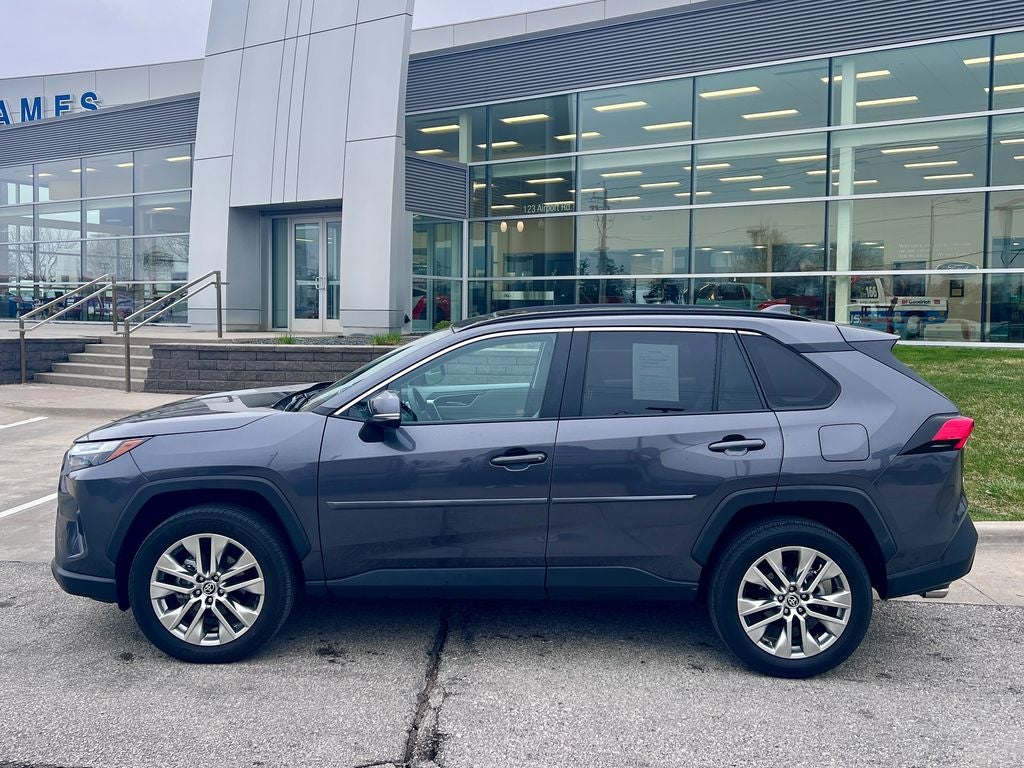 2023 Toyota RAV4 XLE Premium