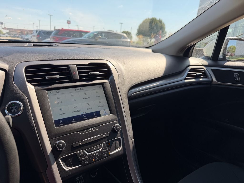 2020 Ford Fusion SE