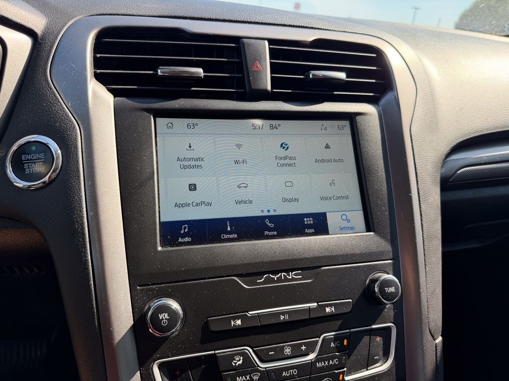 2020 Ford Fusion SE