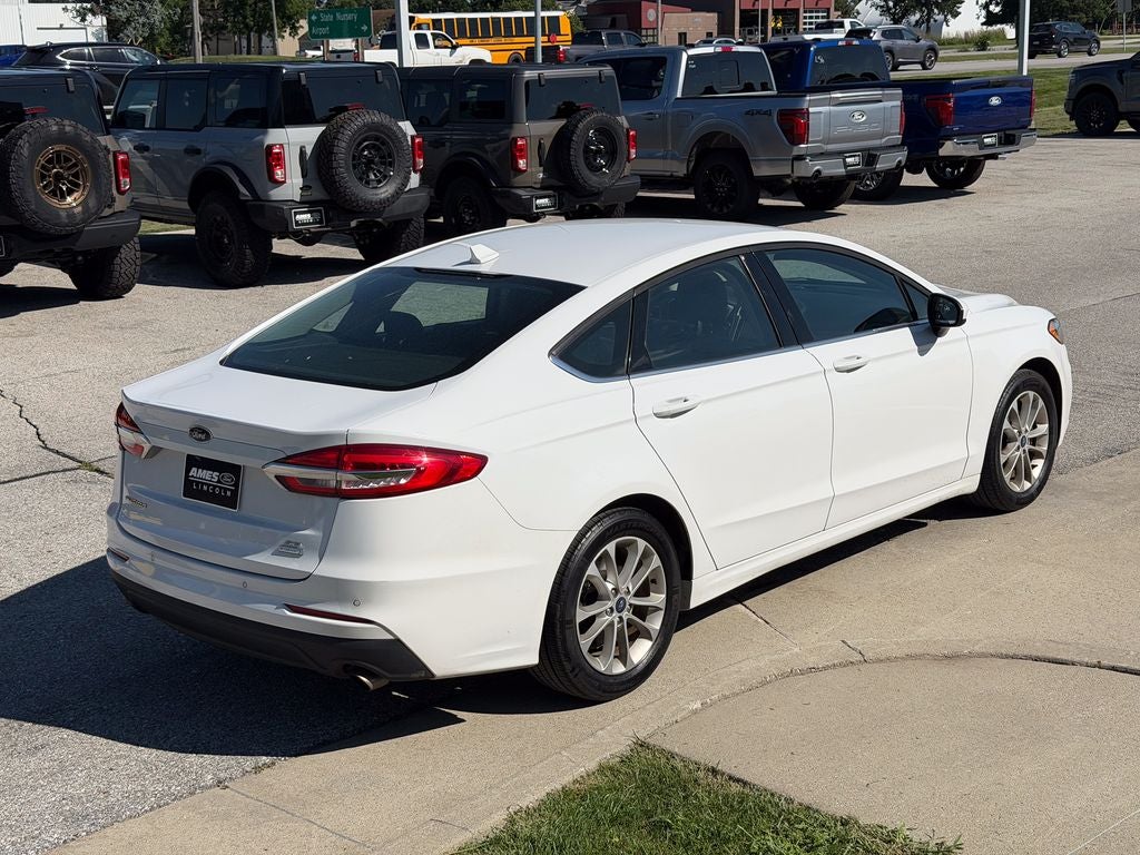 2020 Ford Fusion SE