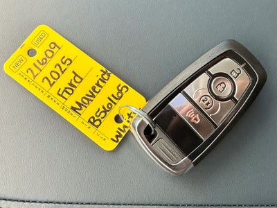 2025 Ford Maverick XLT