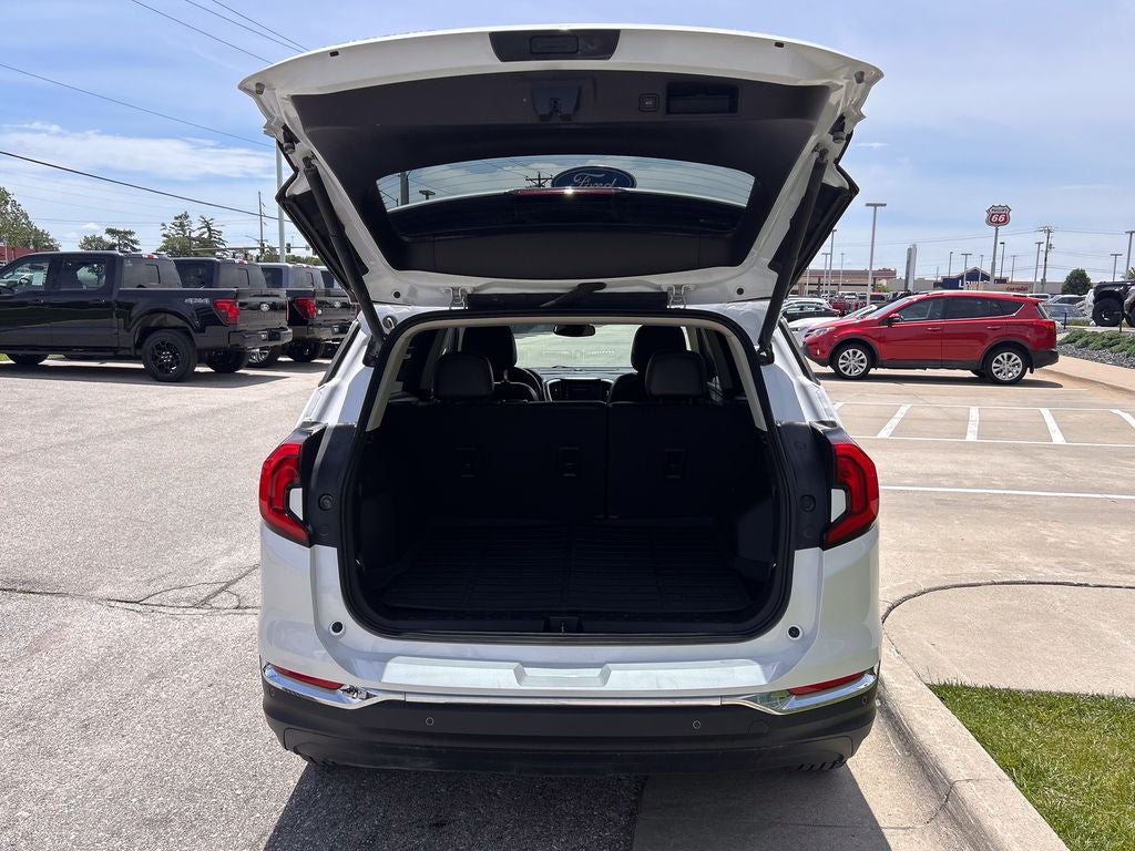 2021 GMC Terrain SLT
