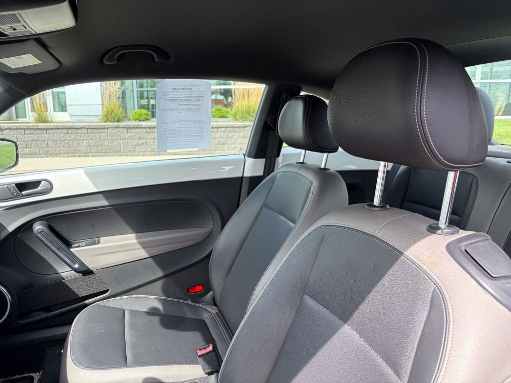 2012 Volkswagen Beetle 2.5L