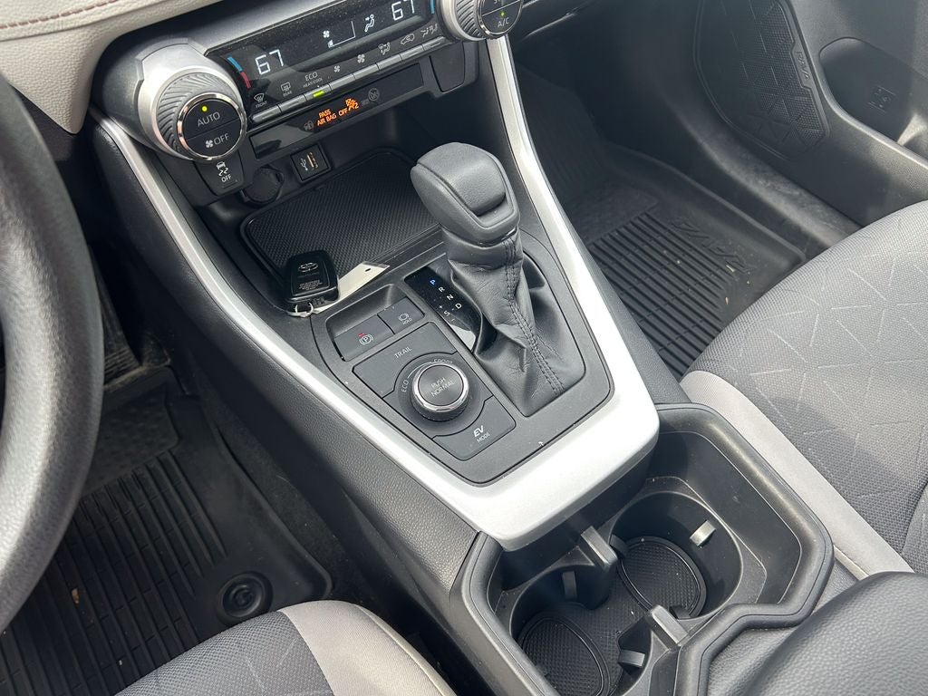 2023 Toyota RAV4 Hybrid XLE