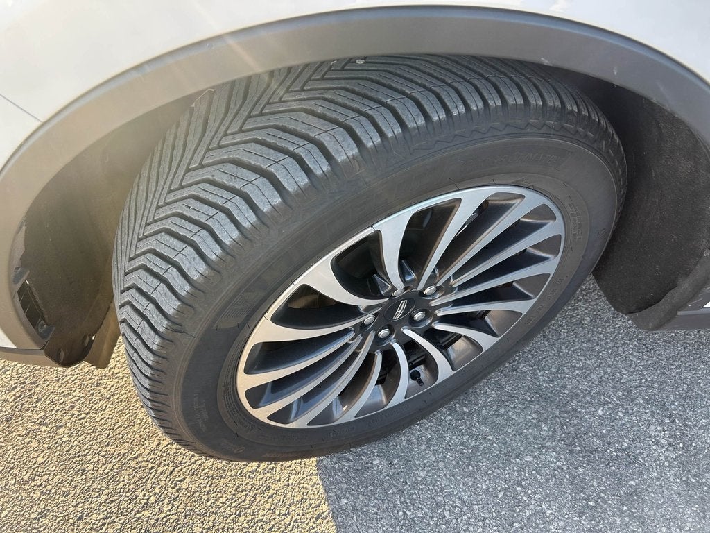 2023 Lincoln Aviator Standard