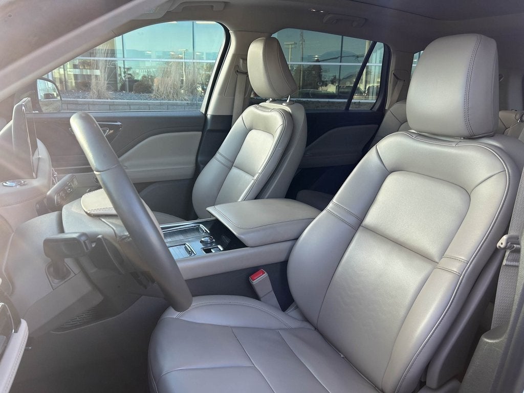 2023 Lincoln Aviator Standard