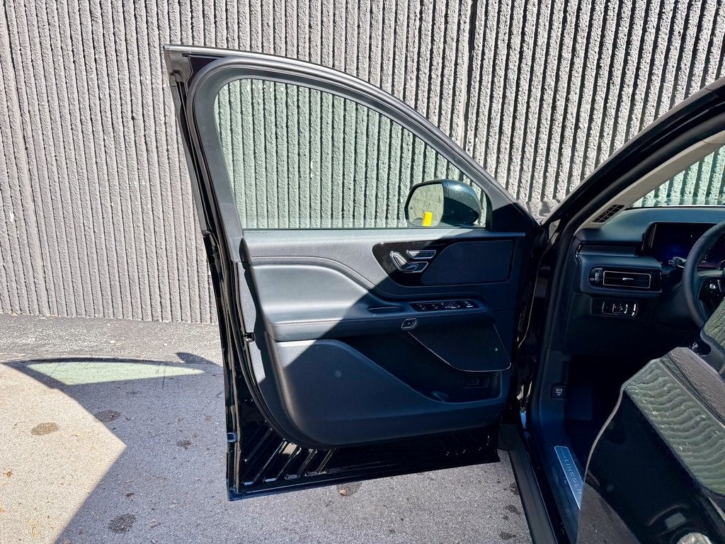 2025 Lincoln Aviator Premiere