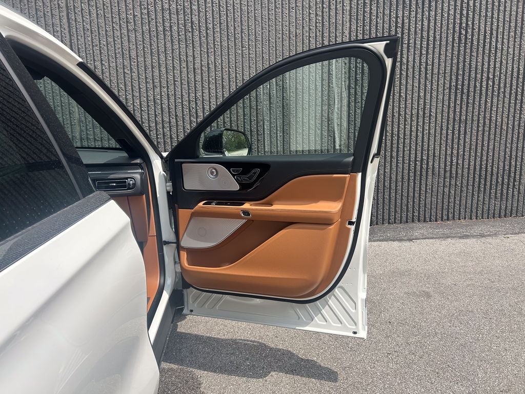 2026 Lincoln Aviator Black Label