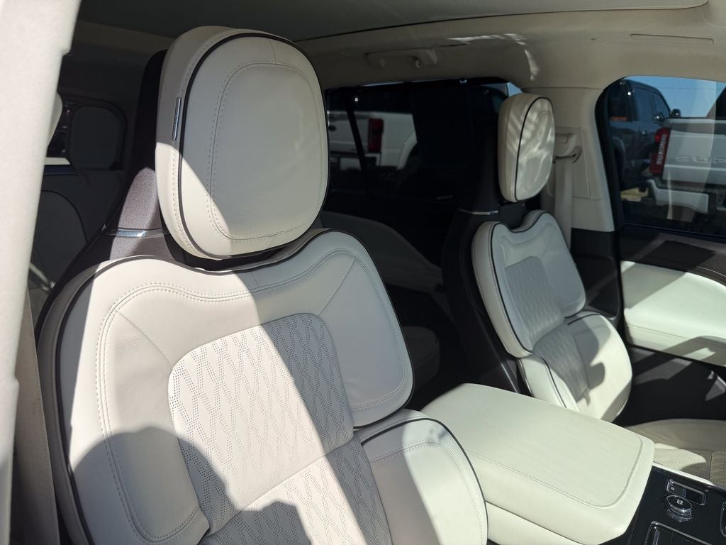 2023 Lincoln Aviator Black Label