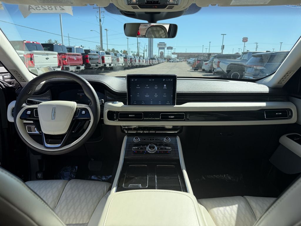 2023 Lincoln Aviator Black Label