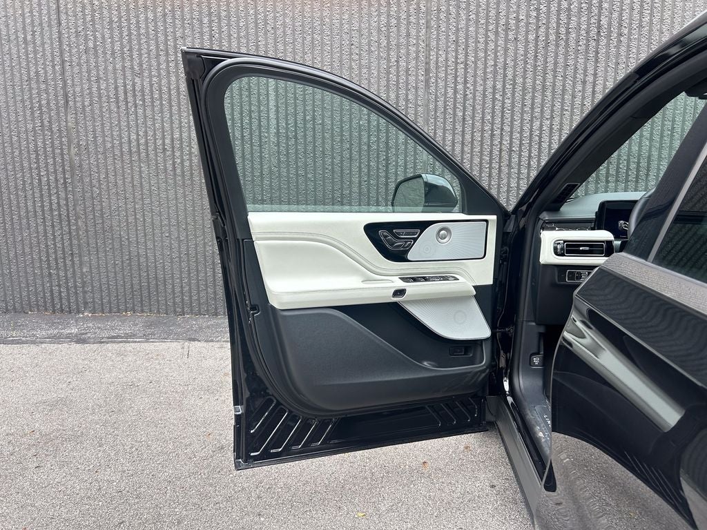 2026 Lincoln Aviator Black Label
