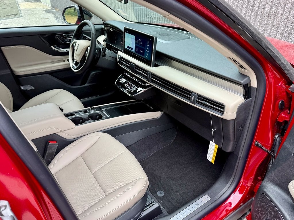 2025 Lincoln Corsair Premiere