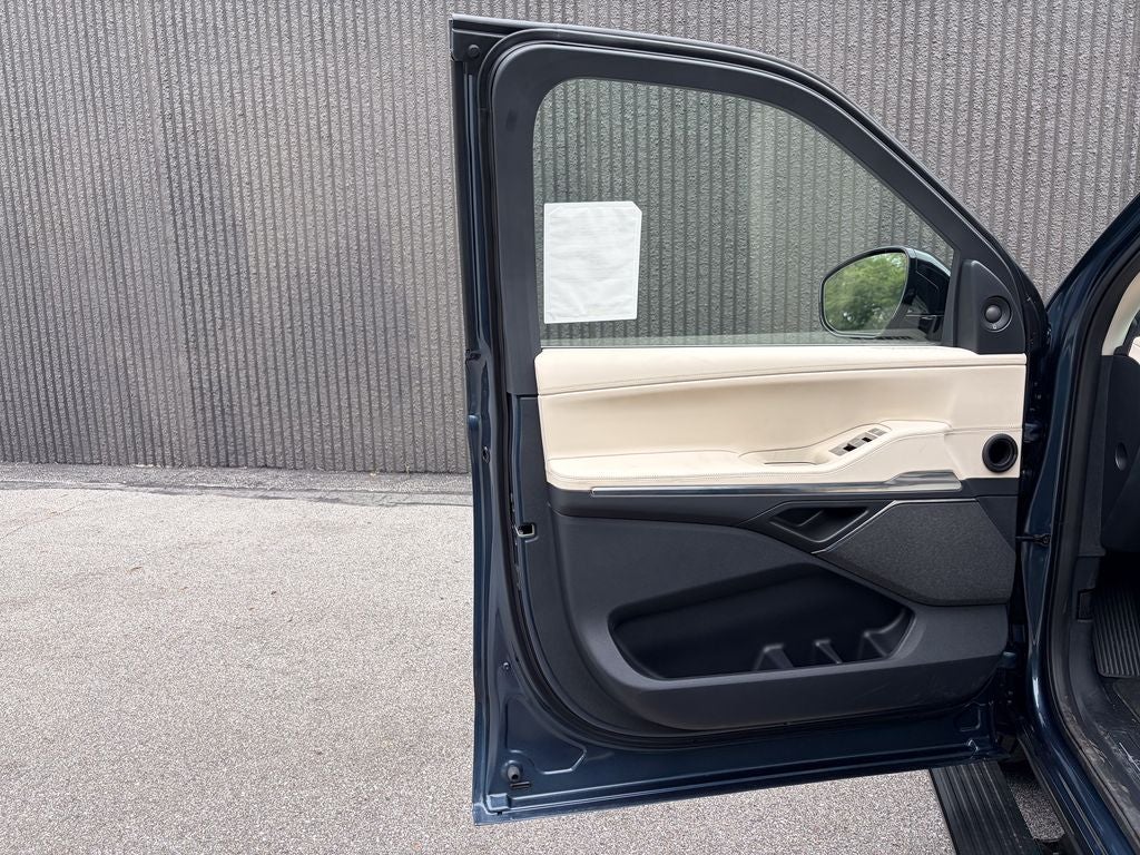 2027 Lincoln Navigator Reserve