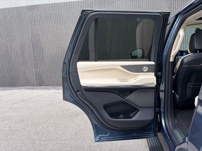 2027 Lincoln Navigator Reserve