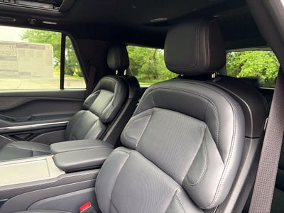 2027 Lincoln Navigator Reserve