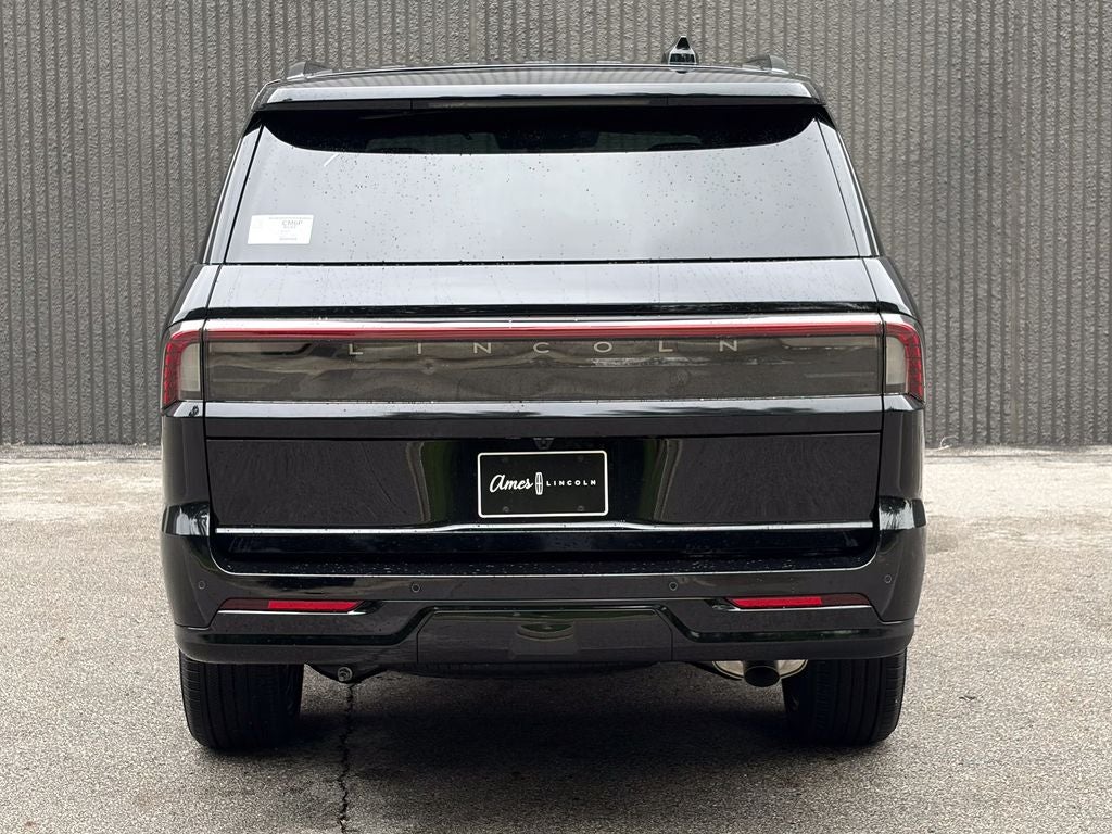 2027 Lincoln Navigator Reserve