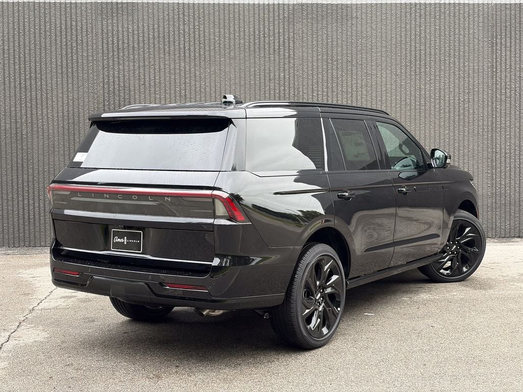 2027 Lincoln Navigator Reserve