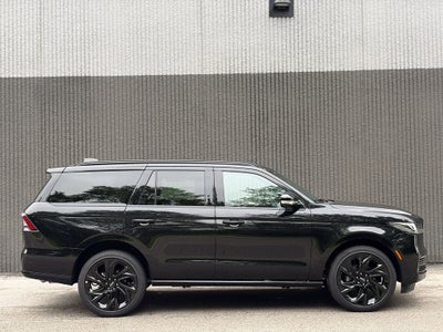 2027 Lincoln Navigator Reserve