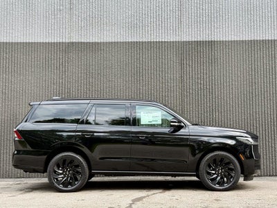 2025 Lincoln Navigator Reserve