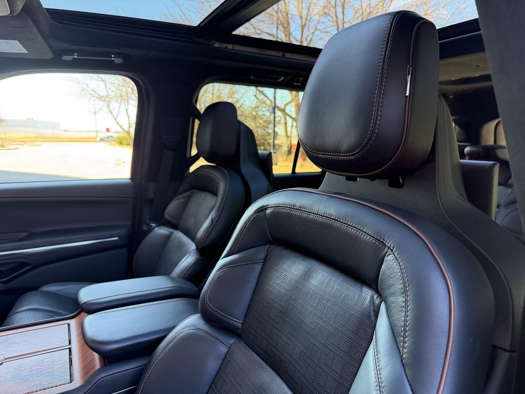 2025 Lincoln Navigator Black Label