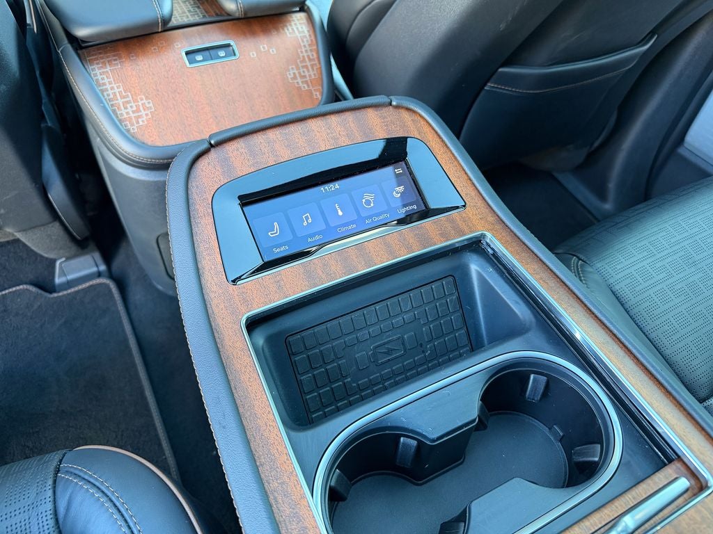 2025 Lincoln Navigator Black Label